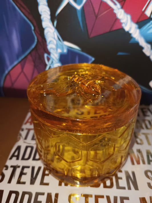 Honey pot honey comb